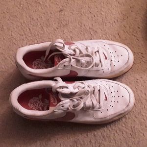 Women's Nike sneakers